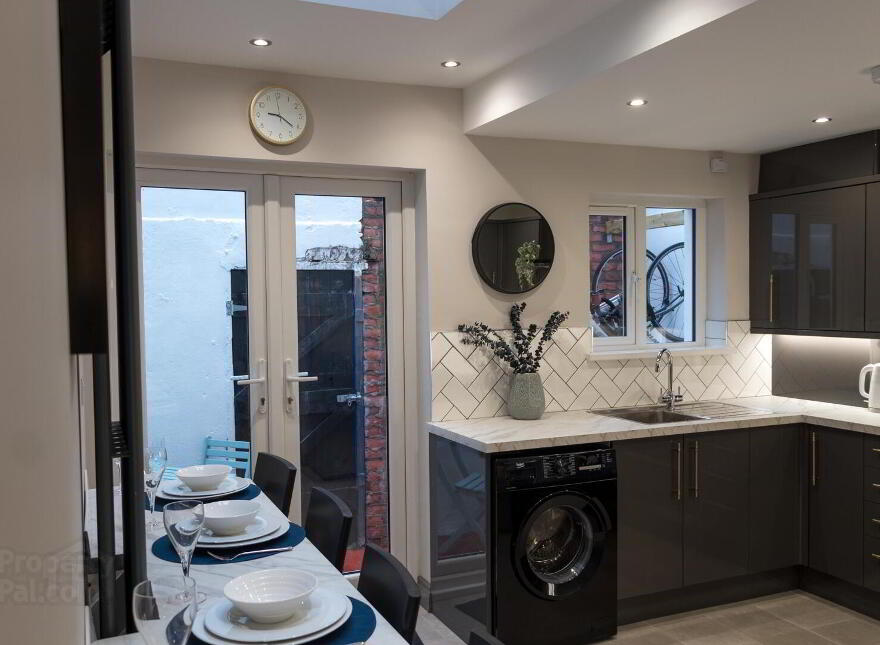 Room 1, 42 Grace Avenue, Belfast, BT5 5JH