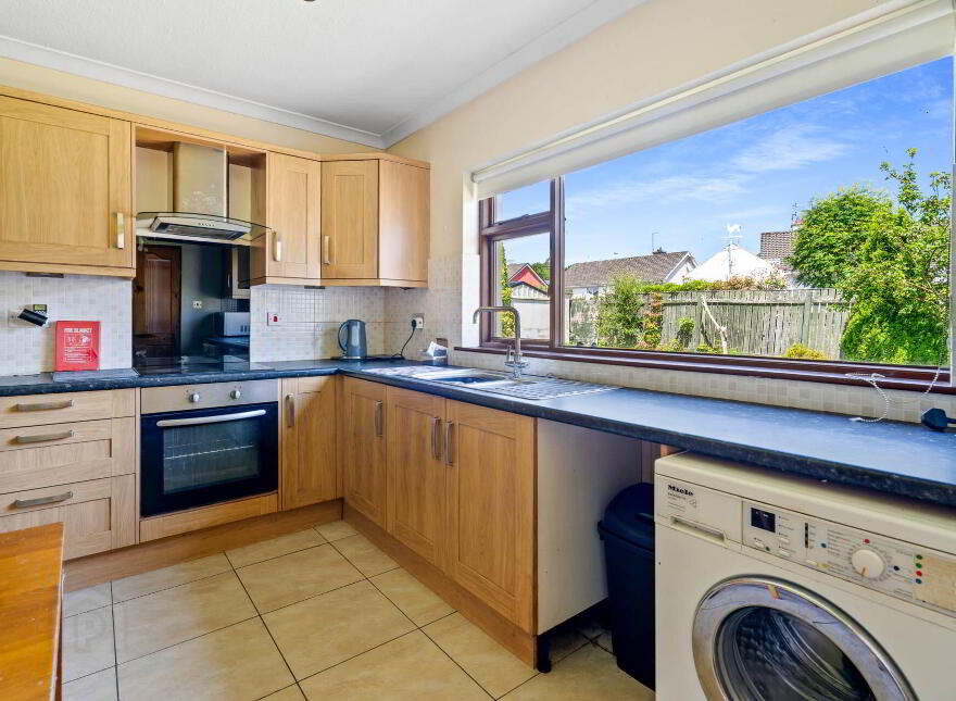 8 Woodlawn, Stranorlar, F93HF8N