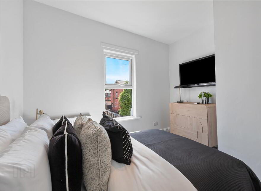 85 Northbrook Street, Belfast, BT9 7DJ