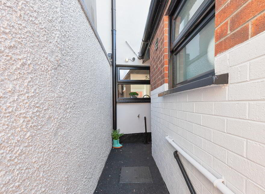 85 Northbrook Street, Belfast, BT9 7DJ