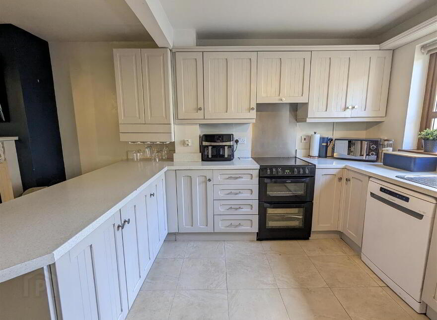 2 Rathcillan Court, Newcastle, BT33 0UA