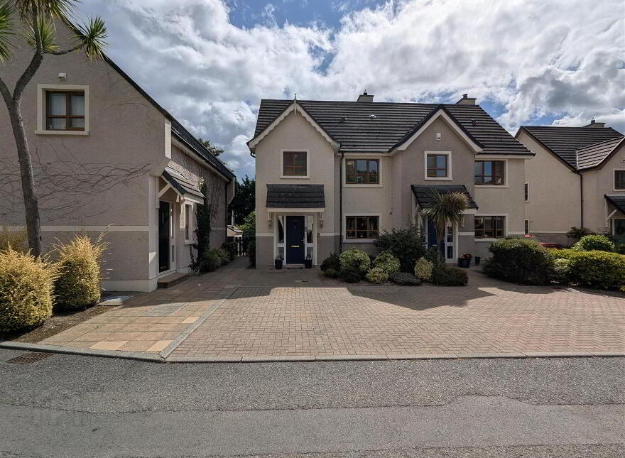 2 Rathcillan Court, Newcastle, BT33 0UA