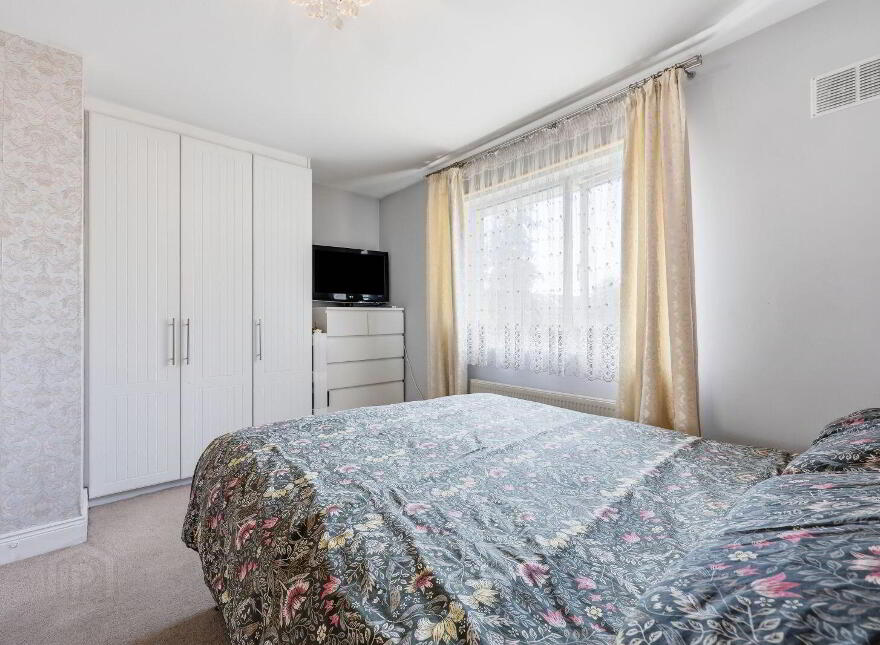 123 The Oaks, Ridgewood, Swords, K67FT65