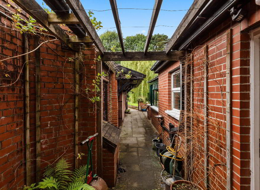 103 Ardenlee Avenue, Belfast, BT6 0AD