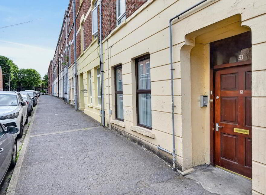 Flat 1, 5 India Street, Belfast, BT7 1LJ