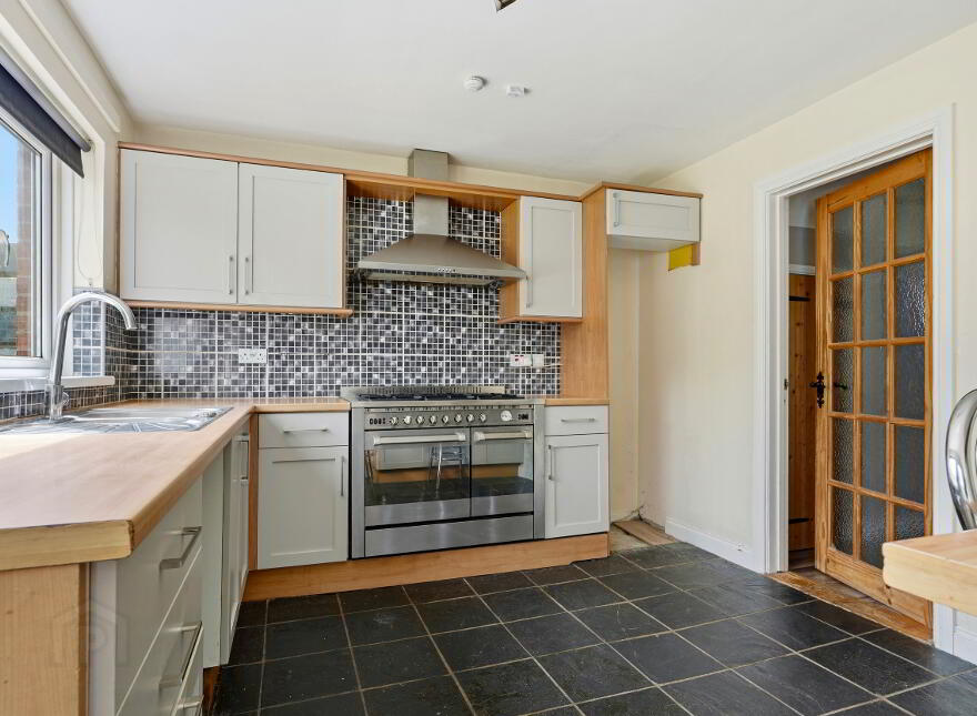 Cloverhill Vale, Bangor, BT19 6YD