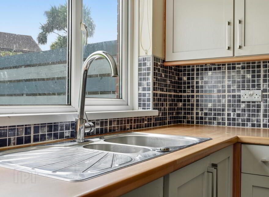 Cloverhill Vale, Bangor, BT19 6YD