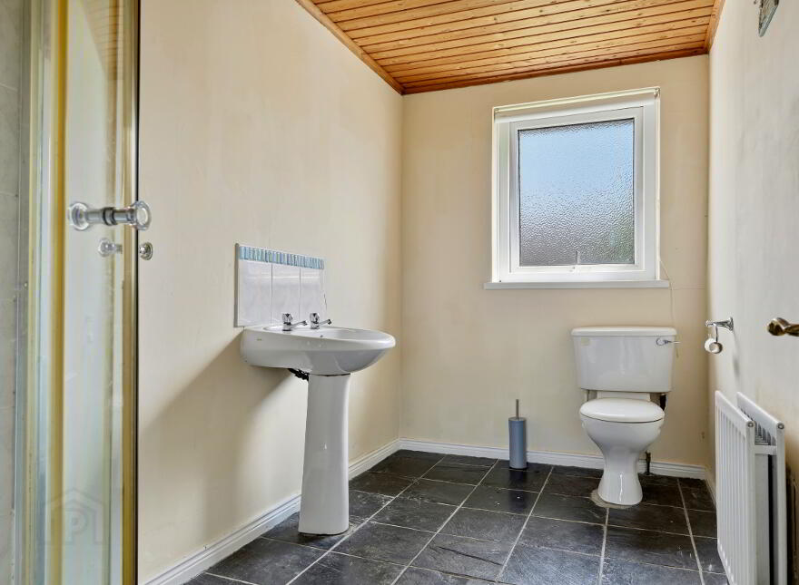 Cloverhill Vale, Bangor, BT19 6YD