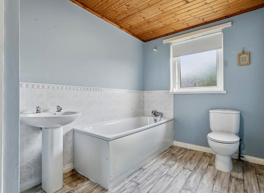 Cloverhill Vale, Bangor, BT19 6YD
