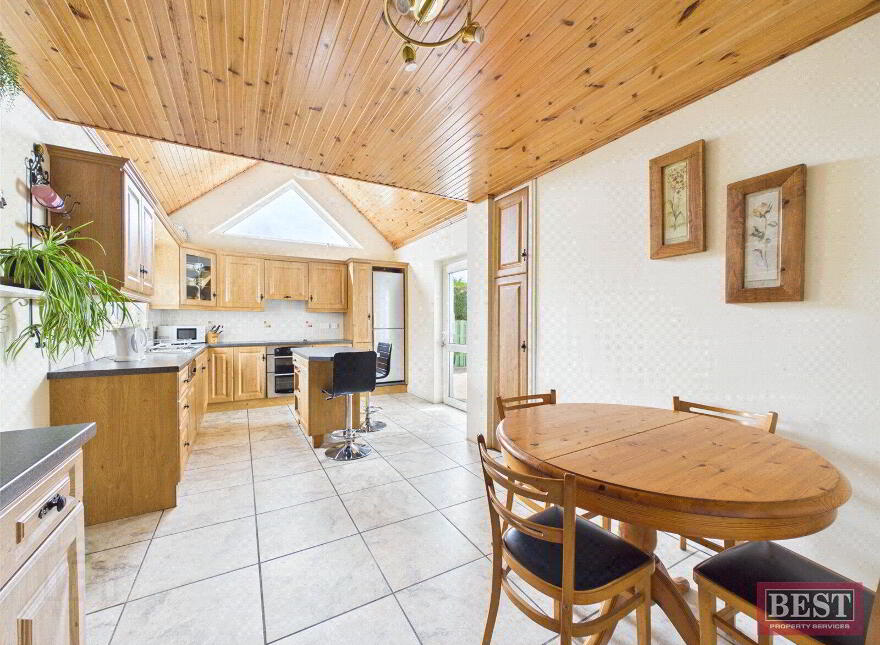 70 Chestnut Grove, Newry, BT34 1JL
