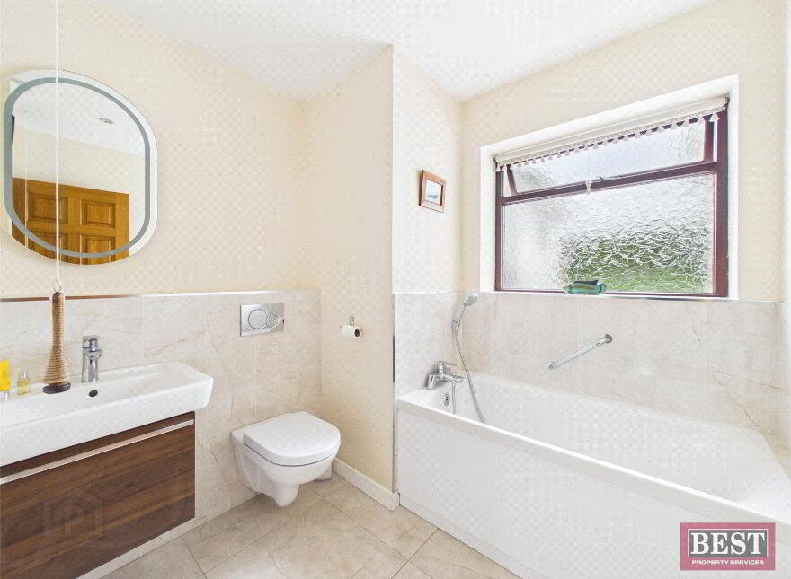 70 Chestnut Grove, Newry, BT34 1JL