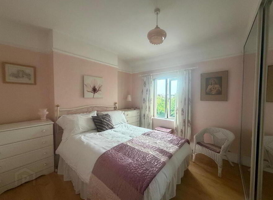 21 Aberfoyle Crescent, Derry, BT48 7PG