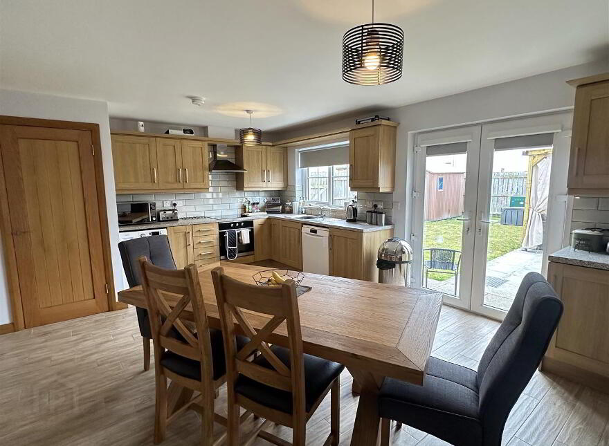 34 Sawhill Park, Annalong, Newry, BT34 4GP