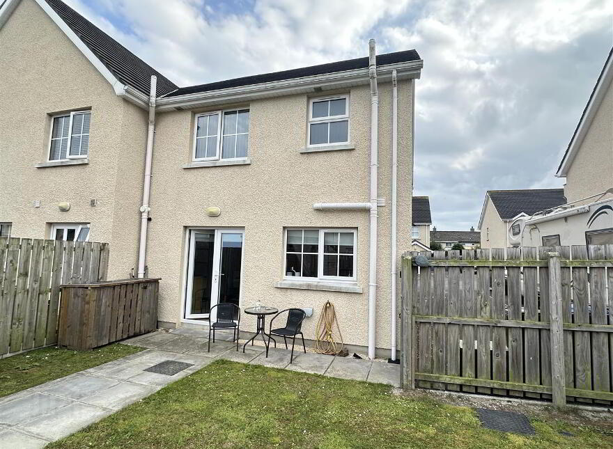 34 Sawhill Park, Annalong, Newry, BT34 4GP