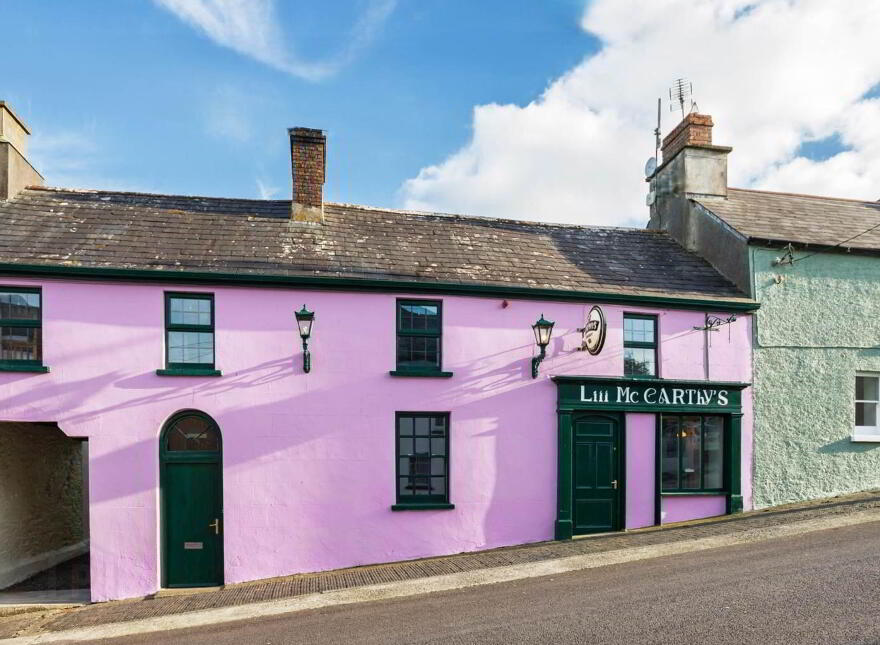 Lil McCarthys, Main Street, Castletownshend, P81PX85