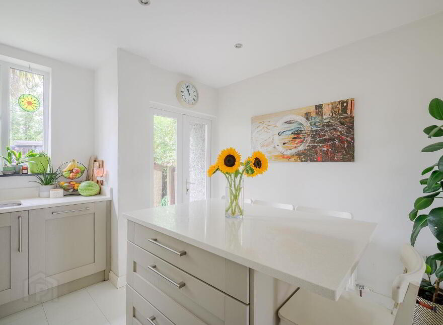 6 Hillview Place, Holywood, BT18 9DL