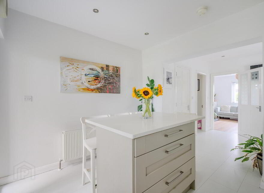 6 Hillview Place, Holywood, BT18 9DL