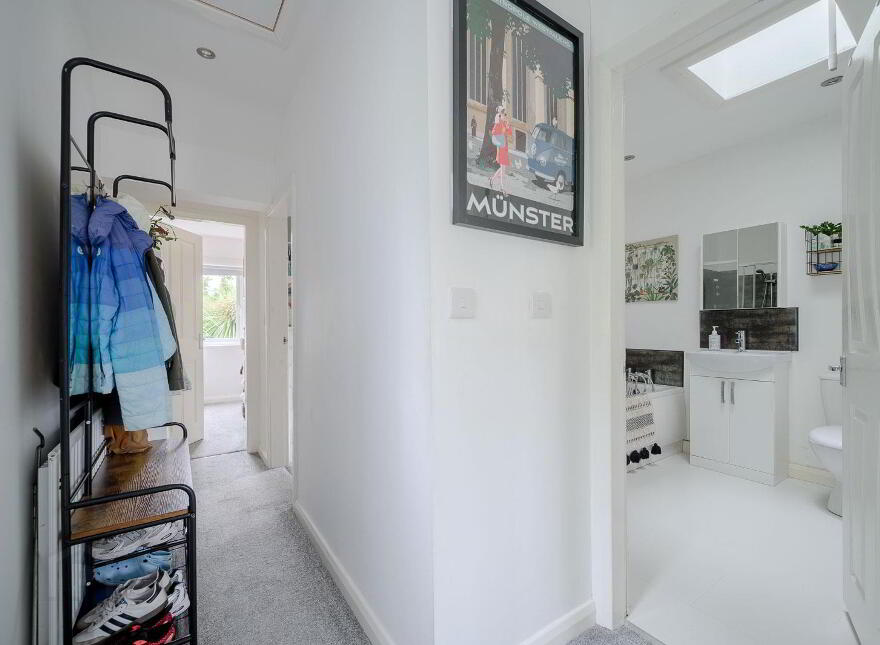 6 Hillview Place, Holywood, BT18 9DL
