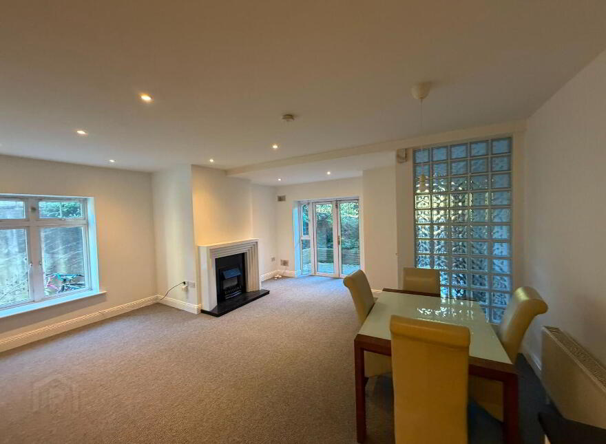 19 The Crescent, Harbour Heights, Passage West, T12K721