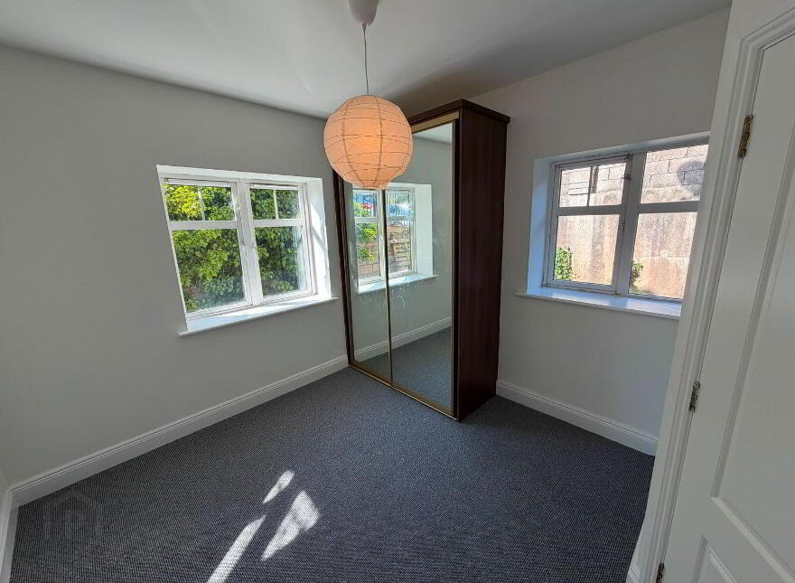 19 The Crescent, Harbour Heights, Passage West, T12K721