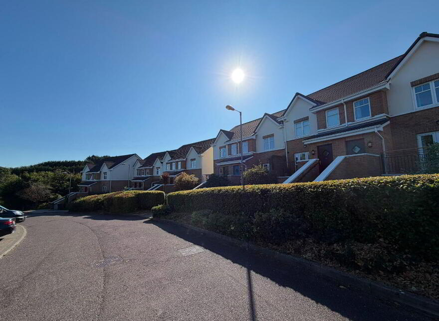19 The Crescent, Harbour Heights, Passage West, T12K721