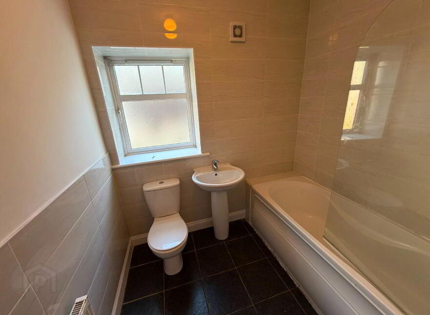 19 The Crescent, Harbour Heights, Passage West, T12K721
