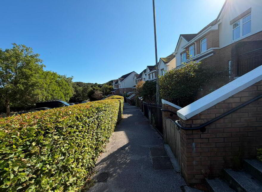 19 The Crescent, Harbour Heights, Passage West, T12K721