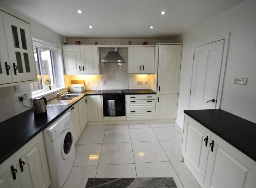 29 Helens Wood, Stewartstown Road, Belfast, BT17 0RY