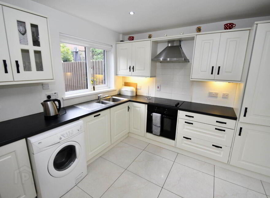 29 Helens Wood, Stewartstown Road, Belfast, BT17 0RY