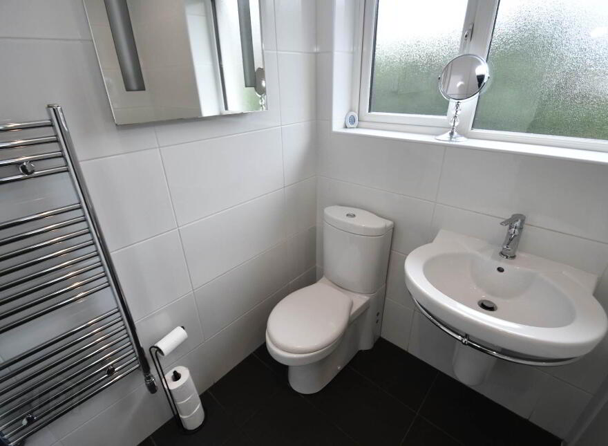 29 Helens Wood, Stewartstown Road, Belfast, BT17 0RY