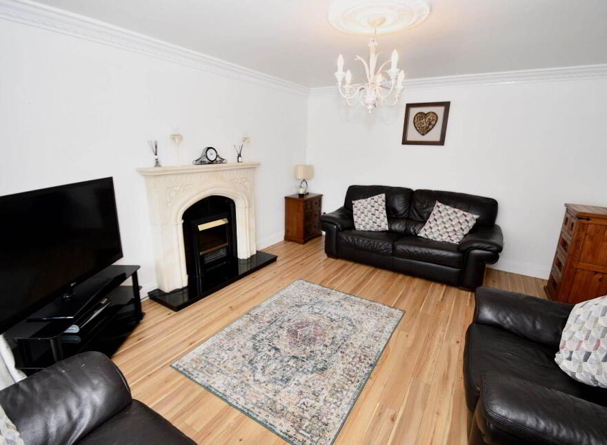 29 Helens Wood, Stewartstown Road, Belfast, BT17 0RY
