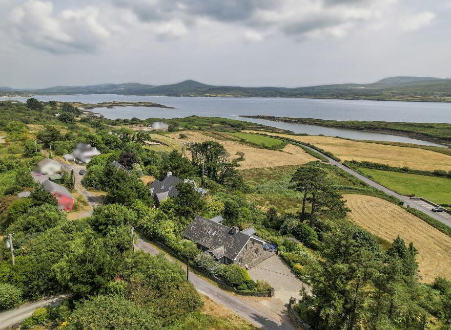 Whispering Pines, Ahakista, Bantry, P75NH21