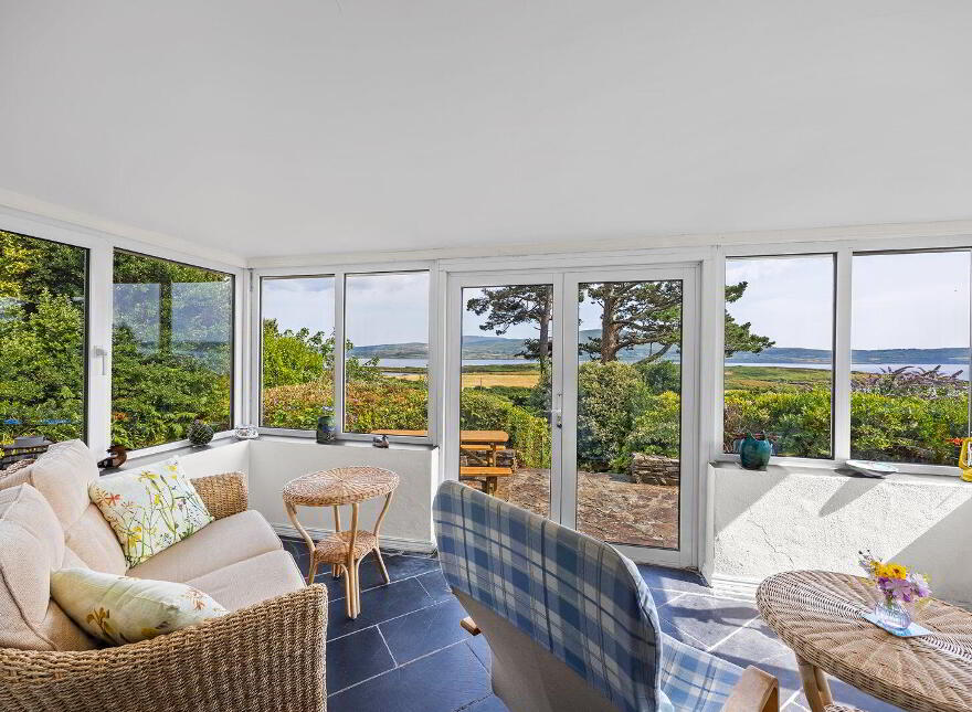 Whispering Pines, Ahakista, Bantry, P75NH21