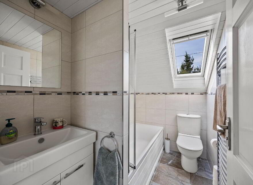 Whispering Pines, Ahakista, Bantry, P75NH21