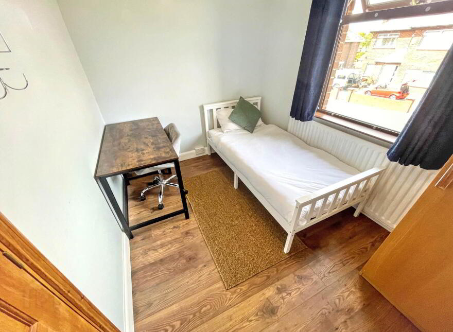 8-9 Month Lease Available, Clonallon Park, Belmont, Belfast, BT4 2BZ