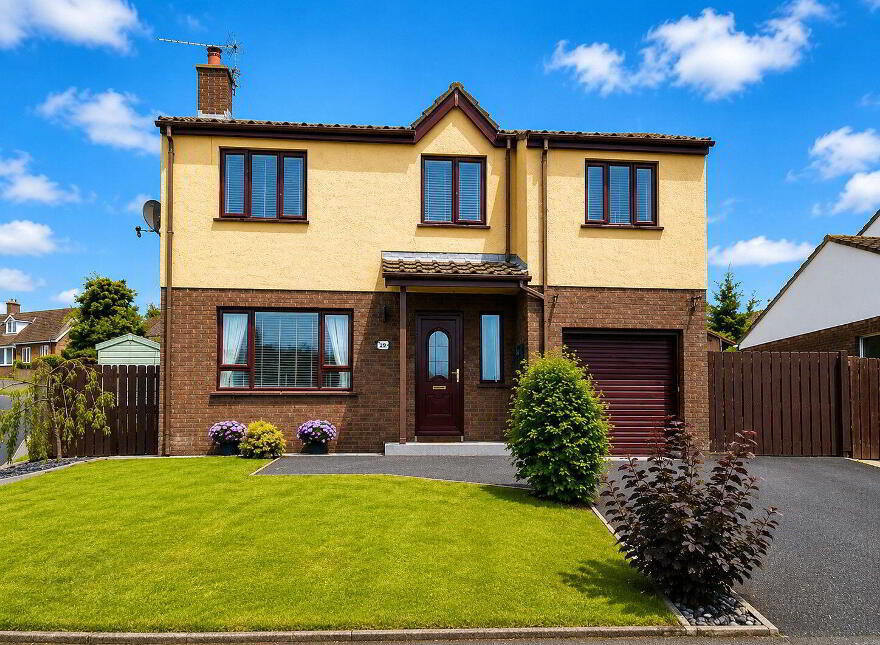 24 Larchwood Avenue, Banbridge, BT32 3XH