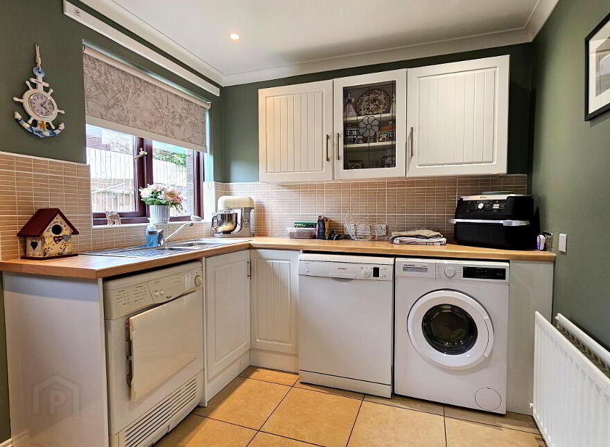 24 Larchwood Avenue, Banbridge, BT32 3XH