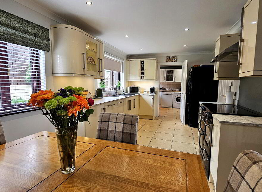 24 Larchwood Avenue, Banbridge, BT32 3XH