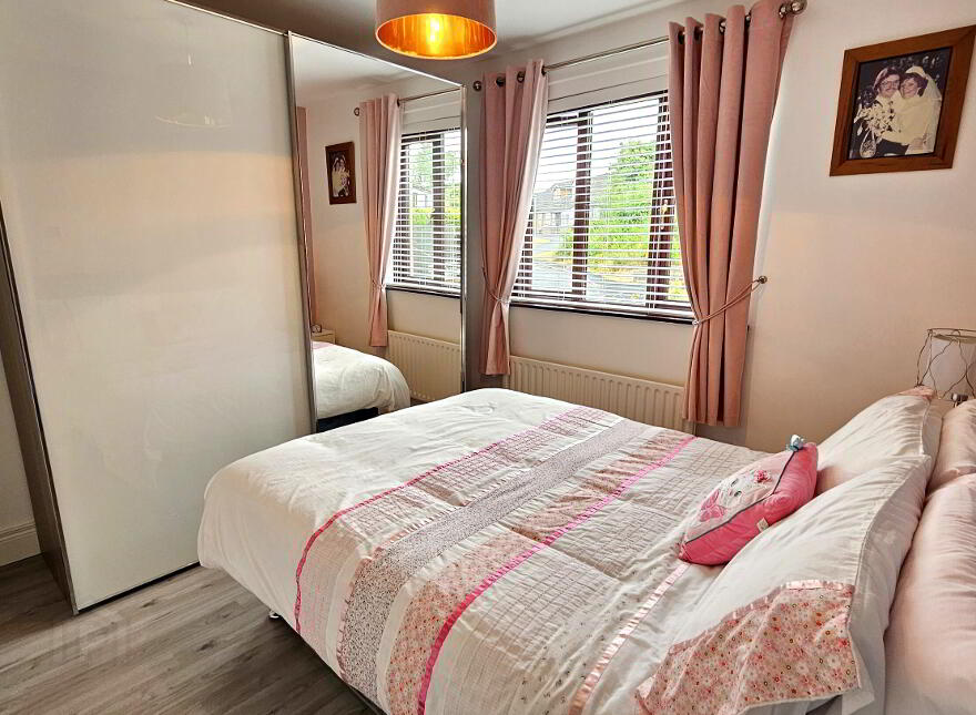 24 Larchwood Avenue, Banbridge, BT32 3XH