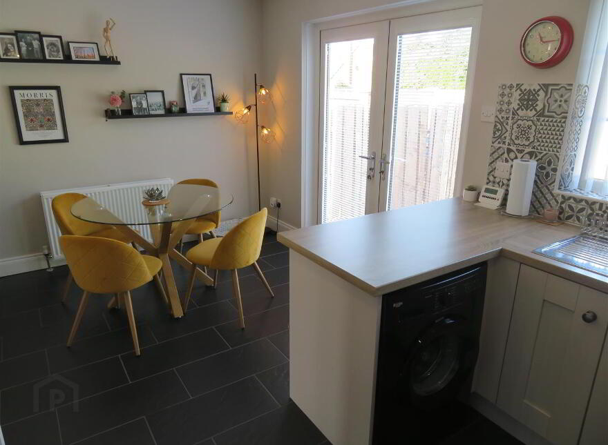 8 Oaktree Manor, Waringstown, Craigavon, BT66 7PG