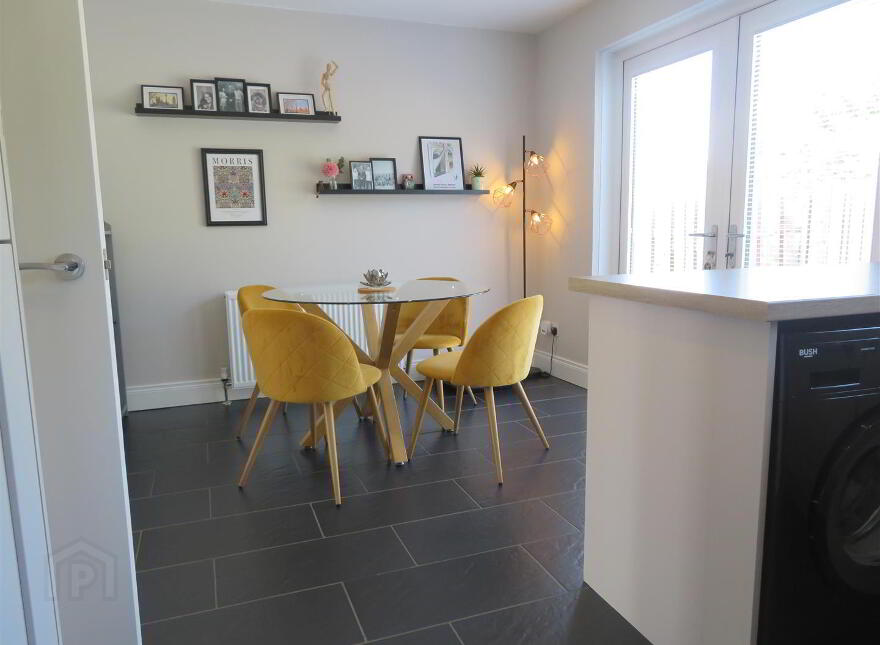 8 Oaktree Manor, Waringstown, Craigavon, BT66 7PG