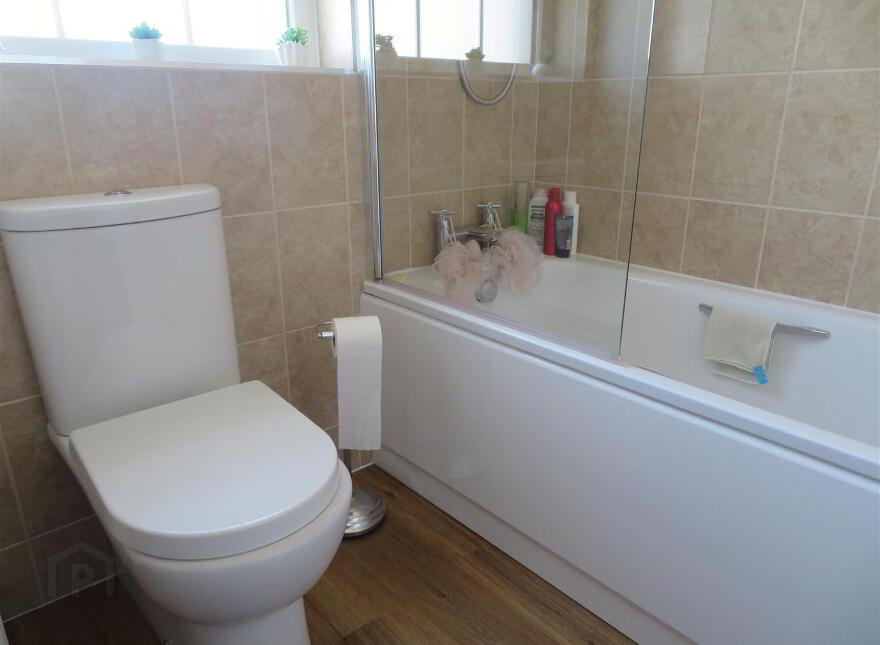 8 Oaktree Manor, Waringstown, Craigavon, BT66 7PG