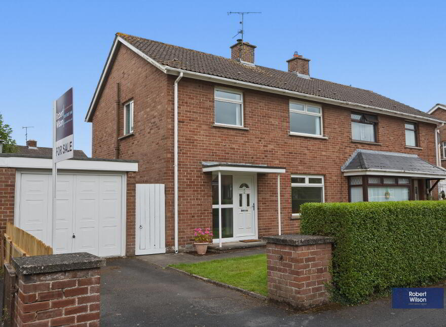 33 Demesne Avenue, Lurgan, BT66 7BL