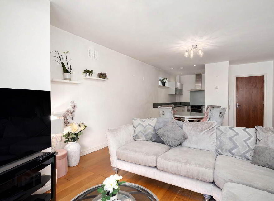 Apt 1, El Pinar, Kilgobbin Road, Sandyford, Dublin, D18PT63