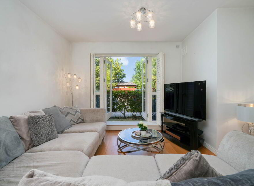Apt 1, El Pinar, Kilgobbin Road, Sandyford, Dublin, D18PT63