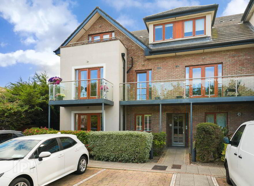 Apt 1, El Pinar, Kilgobbin Road, Sandyford, Dublin, D18PT63