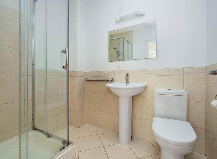 Apt 1, El Pinar, Kilgobbin Road, Sandyford, Dublin, D18PT63