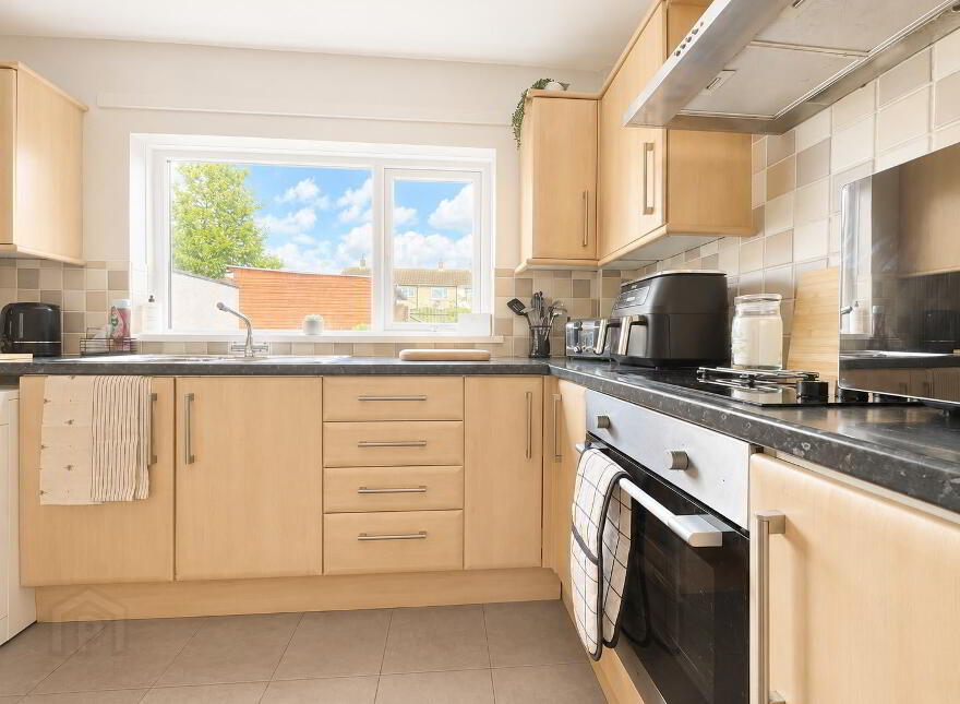 9 Blackthorn Park, Carrickfergus, BT38 8ER