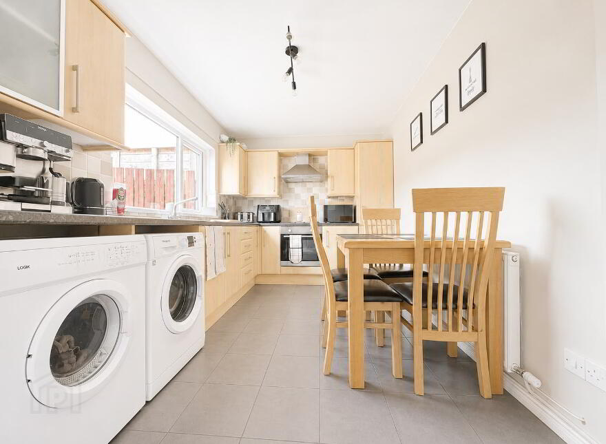 9 Blackthorn Park, Carrickfergus, BT38 8ER