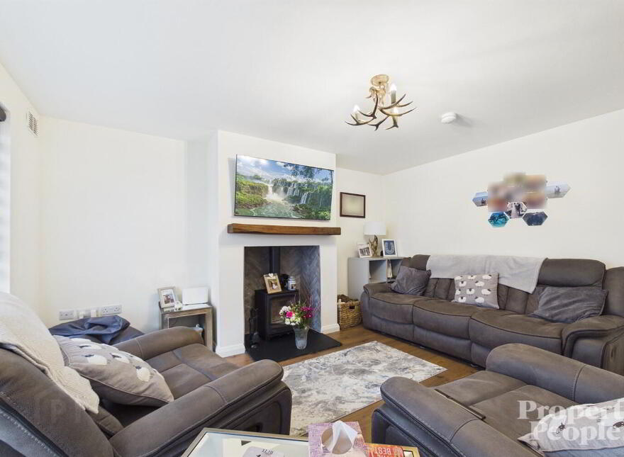 47 Loughmuck Meadows, Fintona, Omagh, BT78 2FF